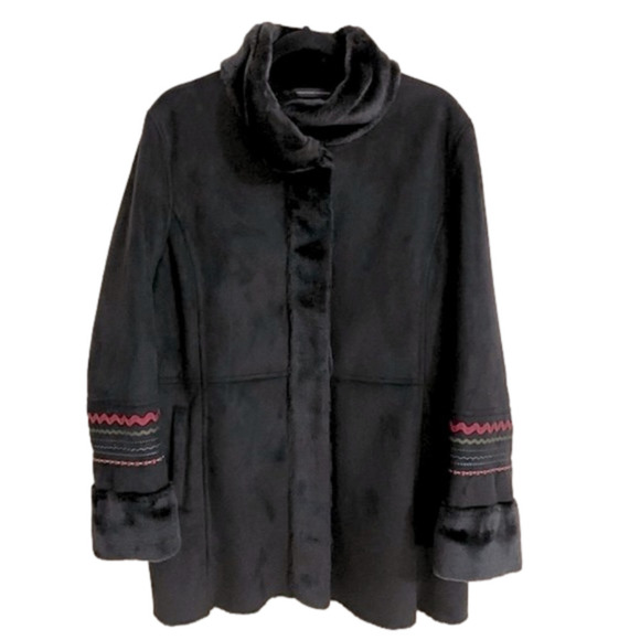 🎀 UTEX Faux Suede & Faux Fur Embroidered Sleeves Fur Cuffs Hidden Button C… - Picture 1 of 11